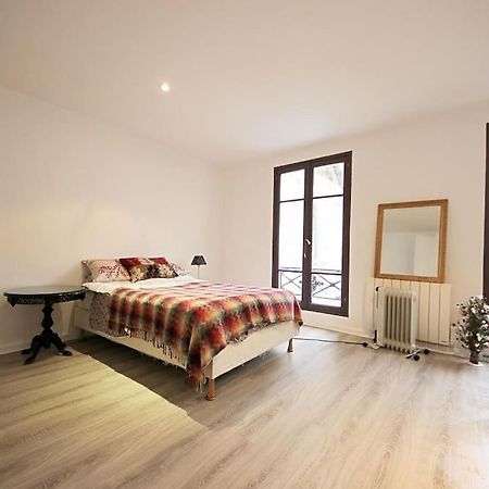 Eiffel Tower Paris Apartment Bagian luar foto