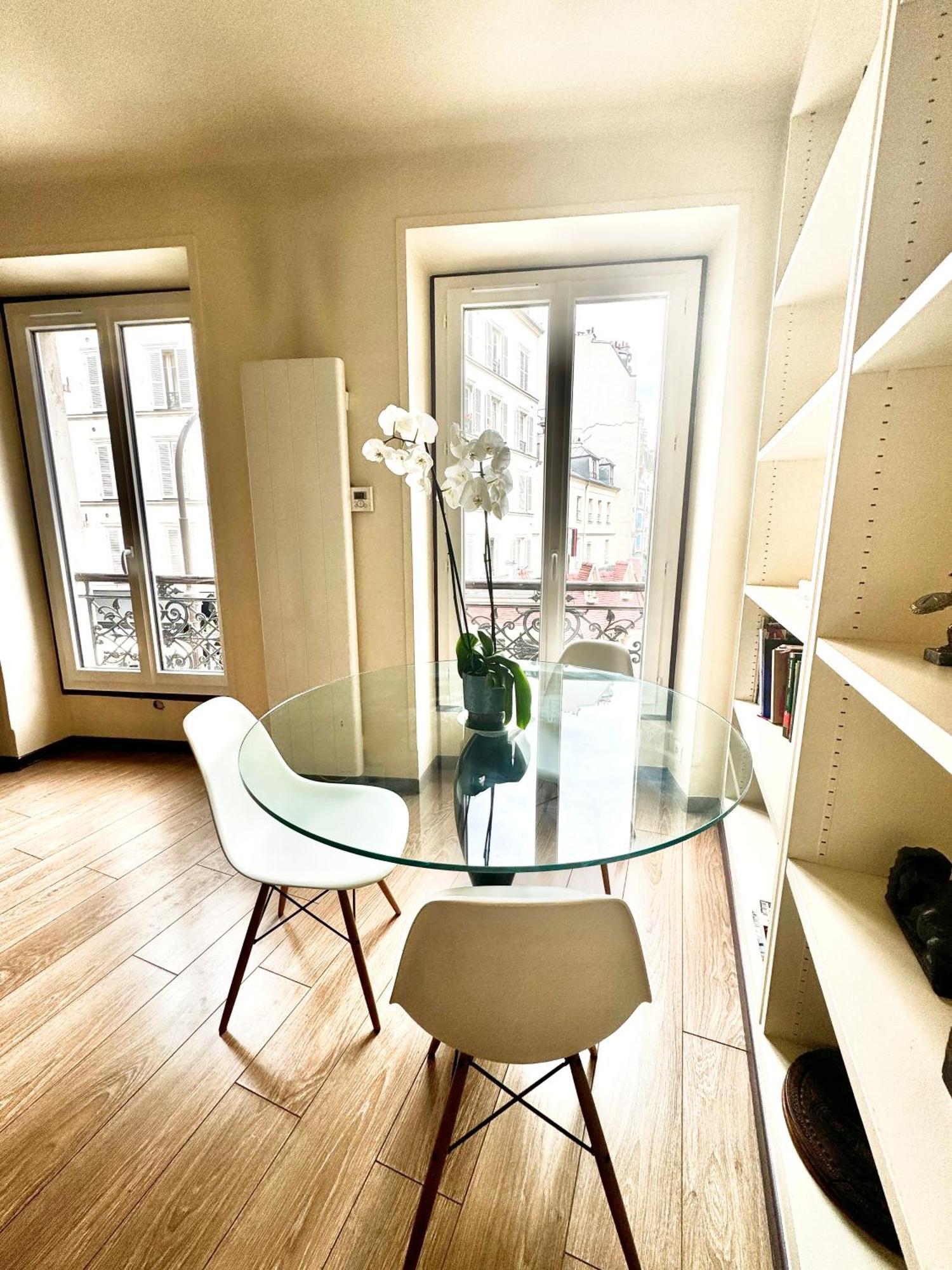Eiffel Tower Paris Apartment Bagian luar foto